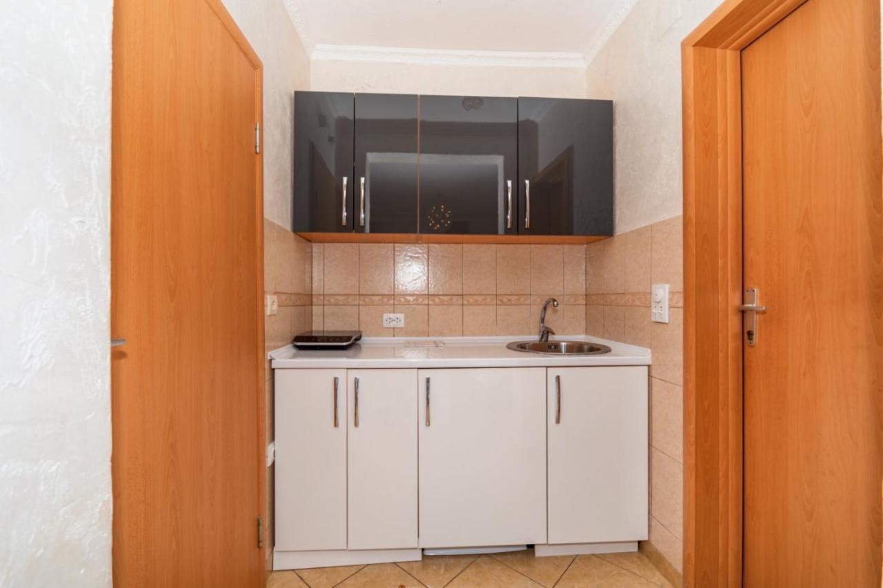 Ani Apartmani Dobra Voda Εξωτερικό φωτογραφία